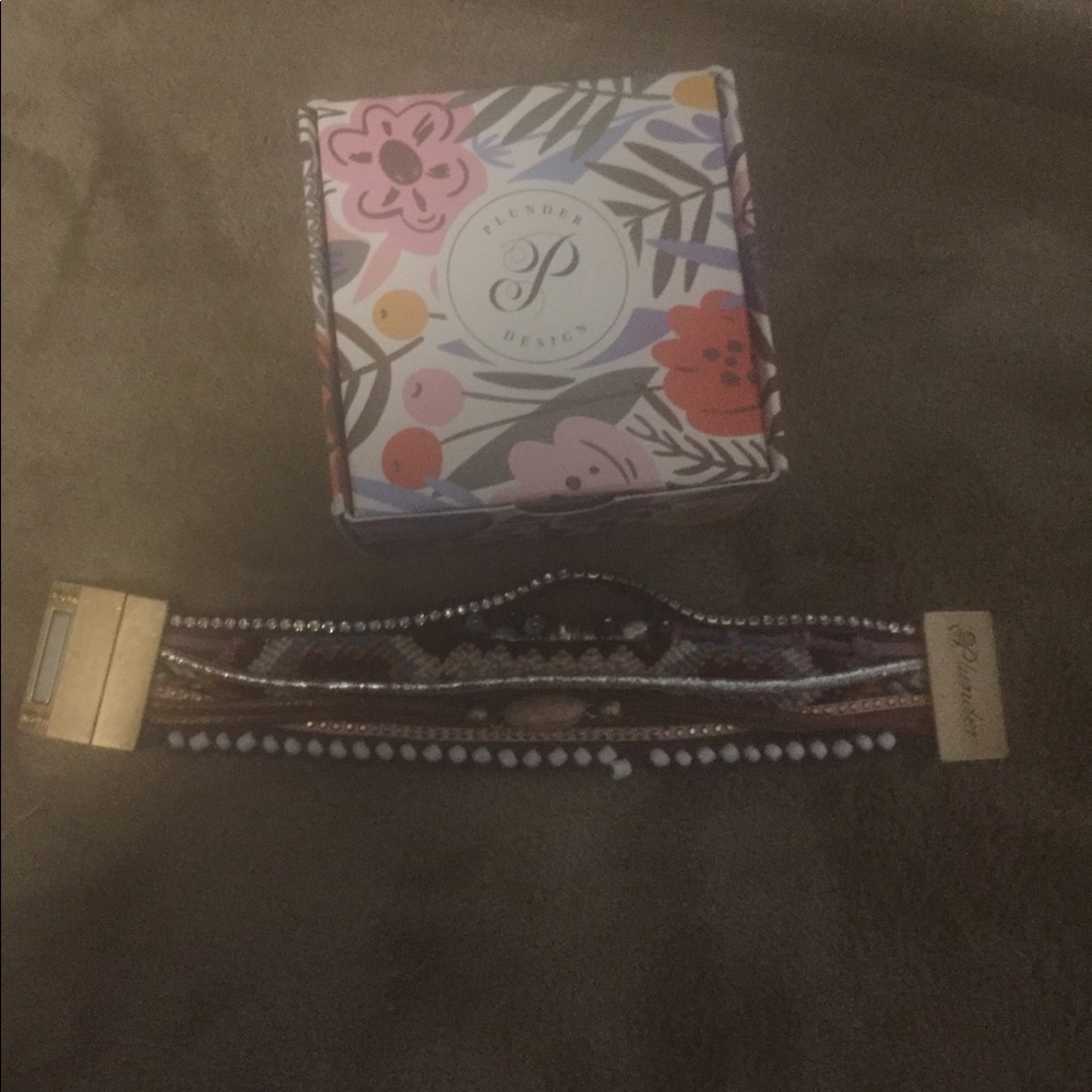 Plunder jewelry bracelet